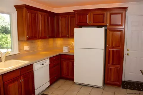 58 Brookview Ave, Delmar, NY 12054 photo 5