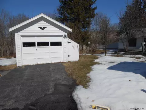 419 Anthony St, Schenectady, NY 12308 photo 7
