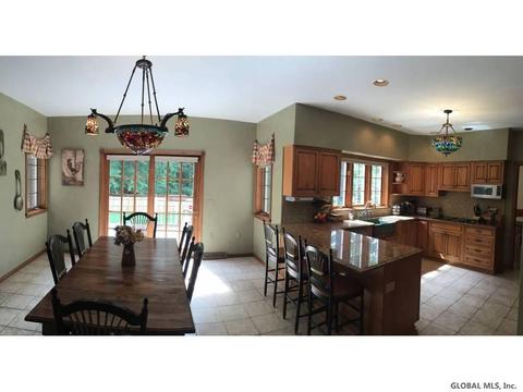 37 Timberwick Dr, Clifton Park, NY 12065 photo 5