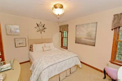 4 Devonshire Way, Clifton Park, NY 12065 photo 16