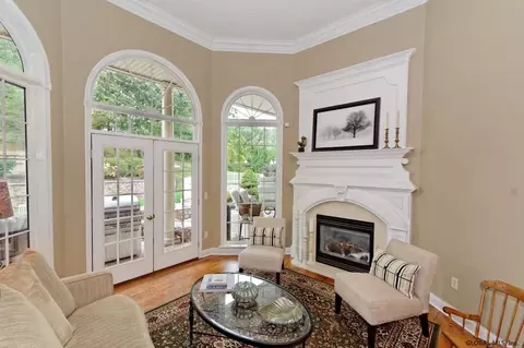 4 Devonshire Way, Clifton Park, NY 12065 photo 4