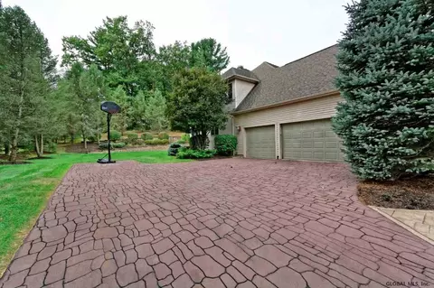 4 Devonshire Way, Clifton Park, NY 12065 photo 25