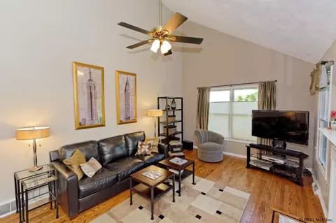 29 Iroquois Trl, Slingerlands, NY 12159 photo 12