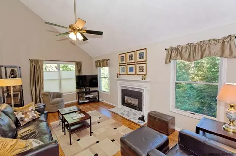 29 Iroquois Trl, Slingerlands, NY 12159 photo 13