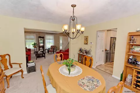 29 Iroquois Trl, Slingerlands, NY 12159 photo 8