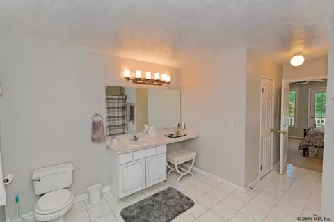 29 Iroquois Trl, Slingerlands, NY 12159 photo 17
