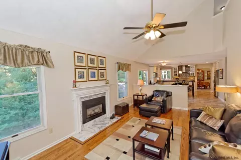 29 Iroquois Trl, Slingerlands, NY 12159 photo 14