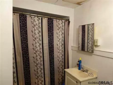 6 Daggett Ter, Schenectady, NY 12307 photo 6