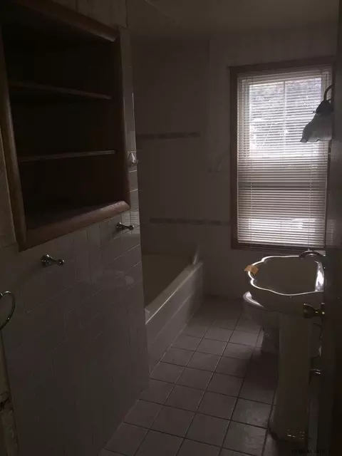 835 Vischer Ave, Schenectady, NY 12306 photo 10