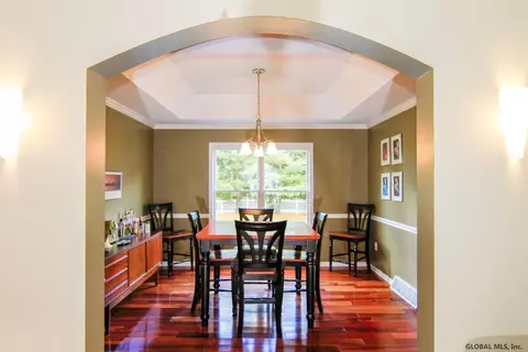 44 Hasgate Dr, Delmar, NY 12054 photo 4