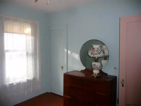 1111 Garner Ave, Schenectady, NY 12309 photo 8