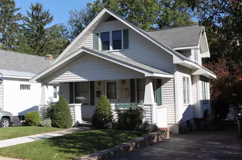 1344 Baker Ave, Schenectady, NY 12309 photo 2