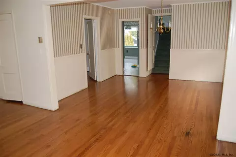 1344 Baker Ave, Schenectady, NY 12309 photo 6