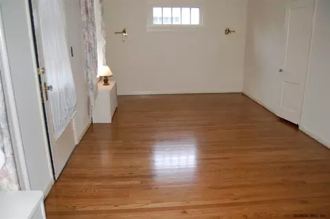 1344 Baker Ave, Schenectady, NY 12309 photo 5