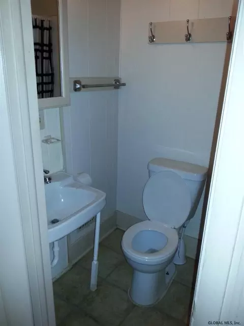 1308 State St, Schenectady, NY 12304 photo 6