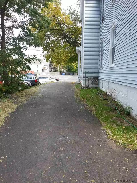 1308 State St, Schenectady, NY 12304 photo 7