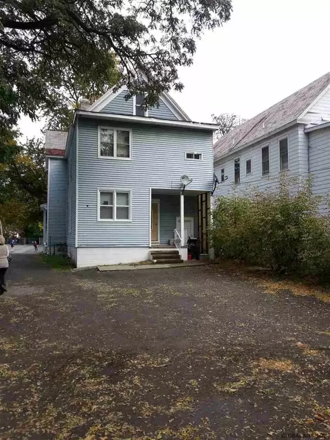 1308 State St, Schenectady, NY 12304 photo 2