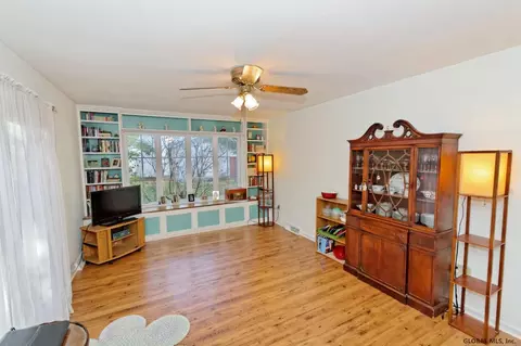 2 Terry Ave, Schenectady, NY 12303 photo 14