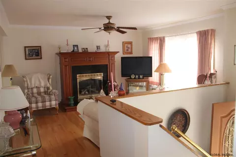 930 3rd Ave, Troy, NY 12182 photo 4