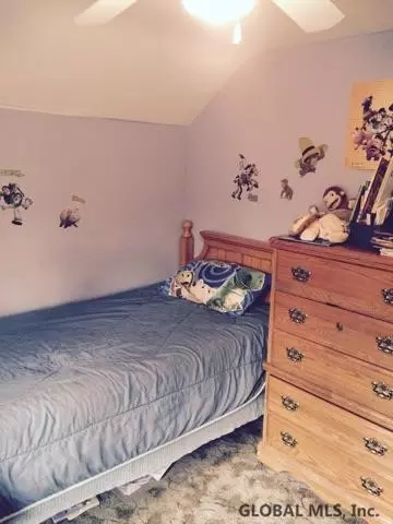 18 Spring St, Broadalbin, NY 12025 photo 9