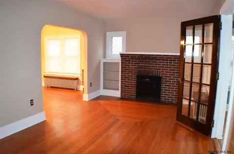 813 Harrison Ave, Schenectady, NY 12306 photo 6