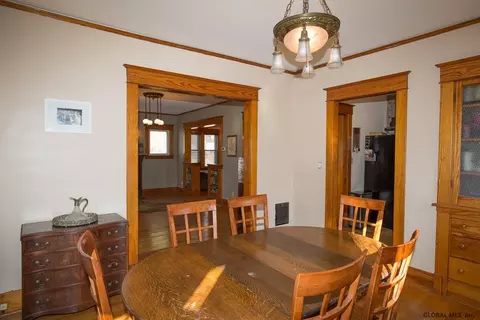 22 Maple Ave, Slingerlands, NY 12159 photo 12