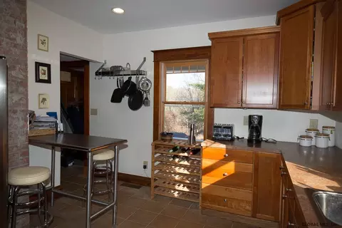 22 Maple Ave, Slingerlands, NY 12159 photo 14