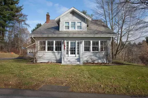 22 Maple Ave, Slingerlands, NY 12159 photo 1