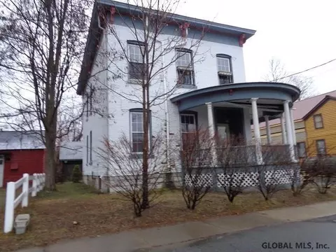 5 Maple St, Broadalbin, NY 12025 photo 2
