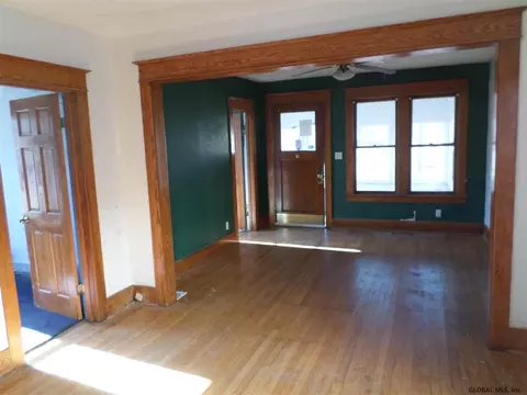 757 Draper Ave, Schenectady, NY 12306 photo 3