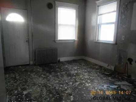 705 Mcclellan St, Schenectady, NY 12304 photo 3