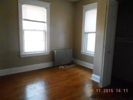705 Mcclellan St, Schenectady, NY 12304 photo 10