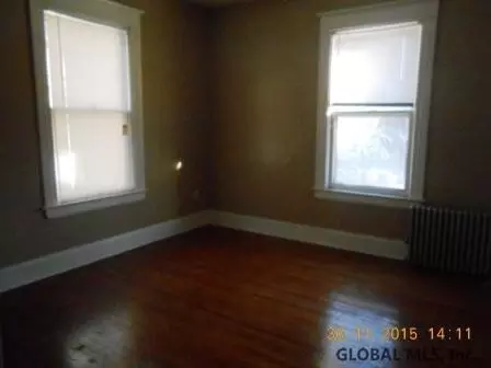 705 Mcclellan St, Schenectady, NY 12304 photo 11