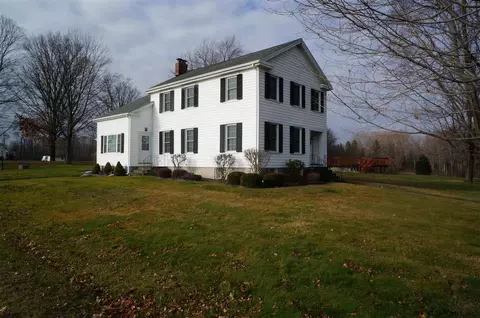 12 Roe Rd, Melrose, NY 12121 photo 2