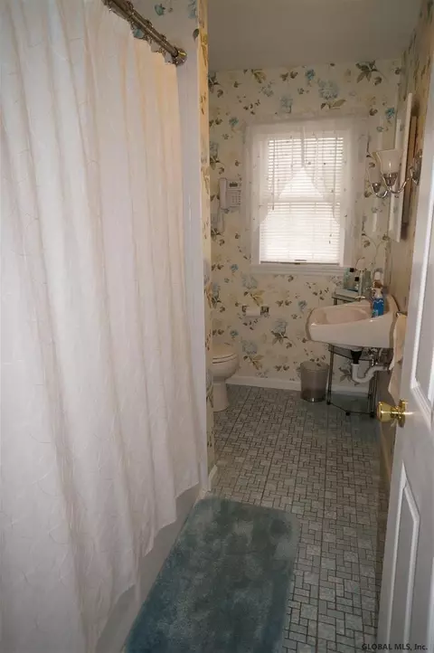 12 Roe Rd, Melrose, NY 12121 photo 19