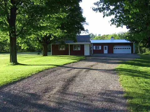 12 Roe Rd, Melrose, NY 12121 photo 3