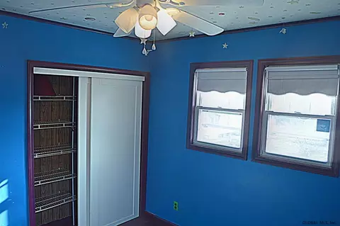 2037 William St, Schenectady, NY 12306 photo 7