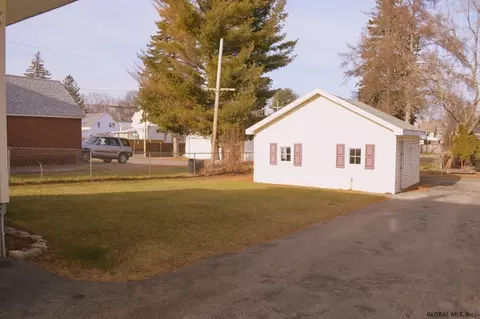 2037 William St, Schenectady, NY 12306 photo 14