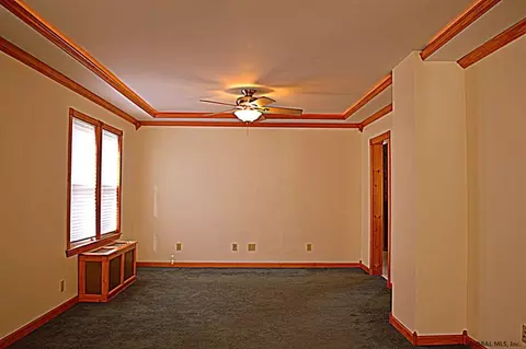 2037 William St, Schenectady, NY 12306 photo 2