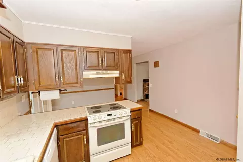 1 Gilmore Ter, Schenectady, NY 12303 photo 10