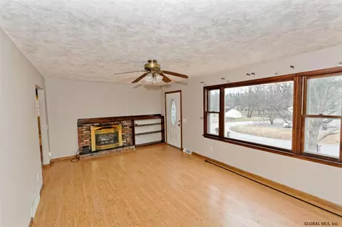 1 Gilmore Ter, Schenectady, NY 12303 photo 5