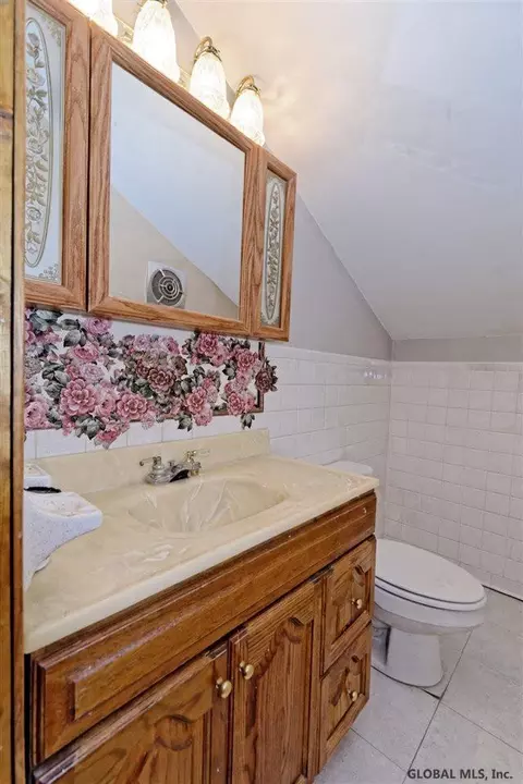1 Gilmore Ter, Schenectady, NY 12303 photo 16