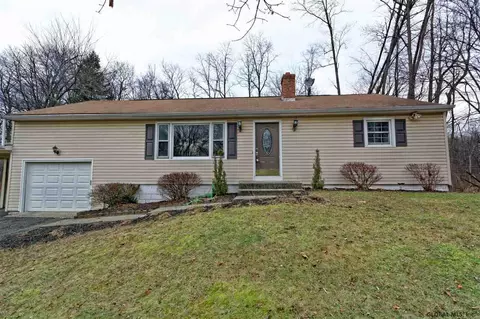 1 Gilmore Ter, Schenectady, NY 12303 photo 2