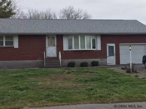 2398 Golf Ave, Schenectady, NY 12309 photo 2