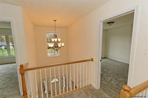 49 Dunsbach Rd, Halfmoon, NY 12065 photo 14