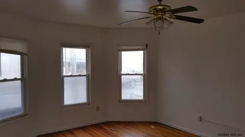 613 Bluff Ave, Schenectady, NY 12303 photo 10