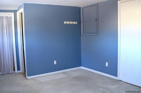 1075 Walnut Ave, Schenectady, NY 12306 photo 19