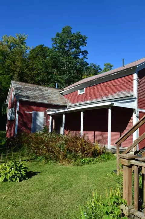 82 S Main St, Danby, VT 05739 photo 5