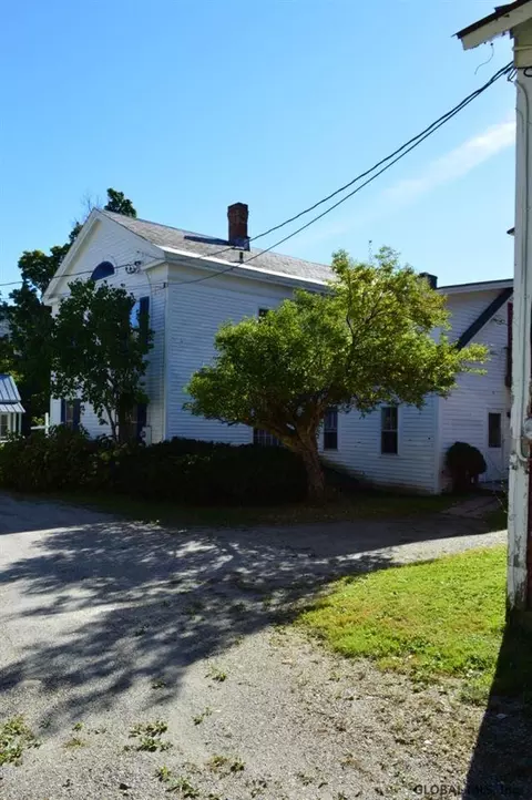 82 S Main St, Danby, VT 05739 photo 4