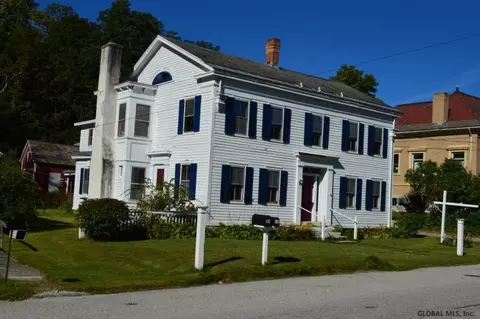 82 S Main St, Danby, VT 05739 photo 2